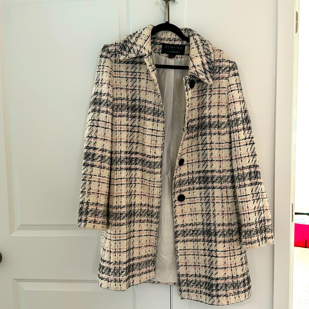 London Fog- Trench coat- L